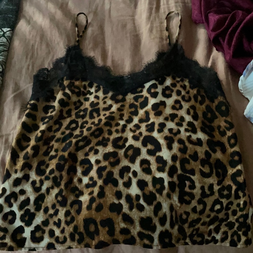 Leaped top with black lace detail